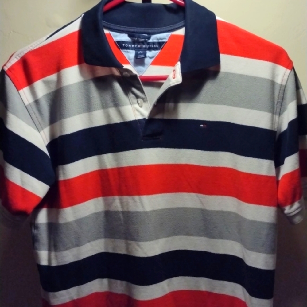 Boys XL (20) Hilfiger polo.